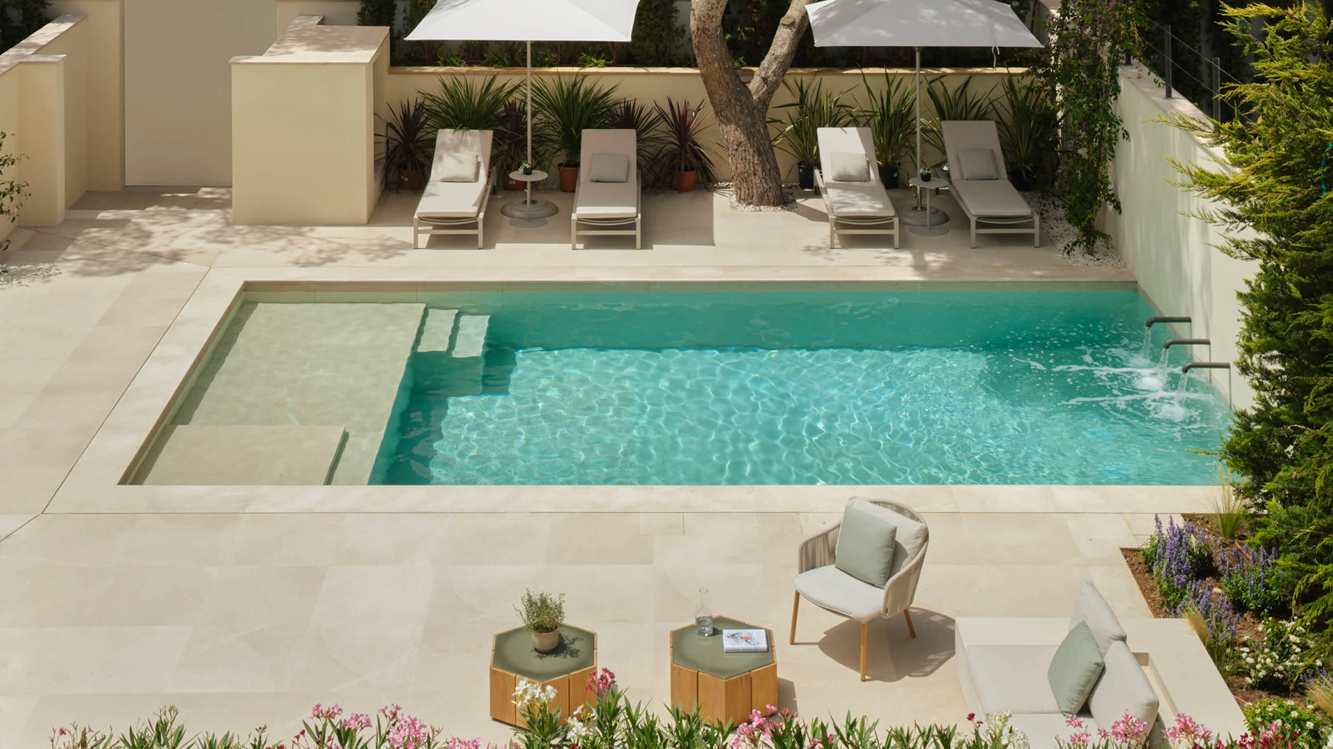 How to design a luxury pool in Mallorca