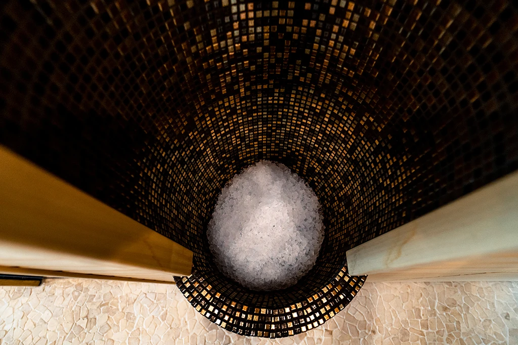 Ice fountain installation in Mallorca