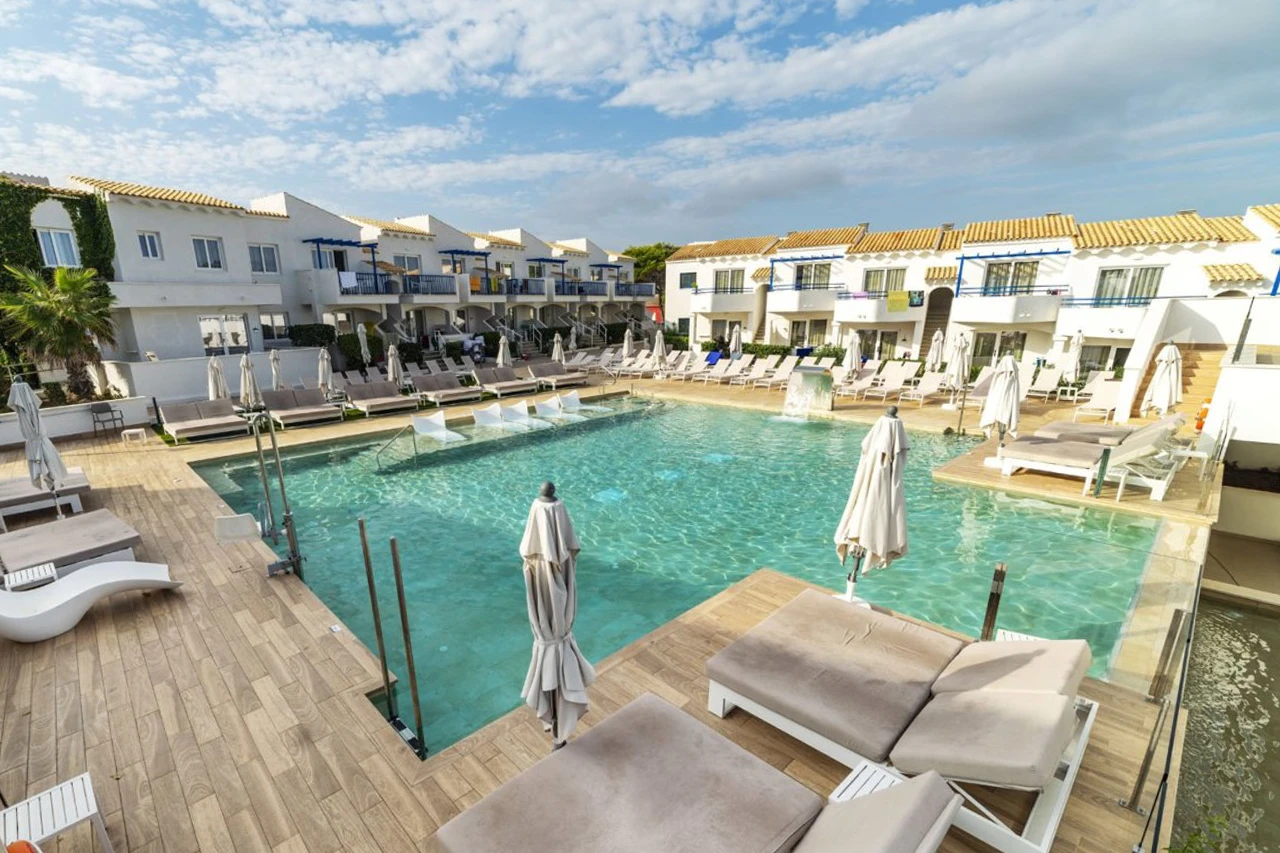 Parque Nereida Suites Hotel